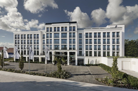 front view Frontansicht Parkhotel